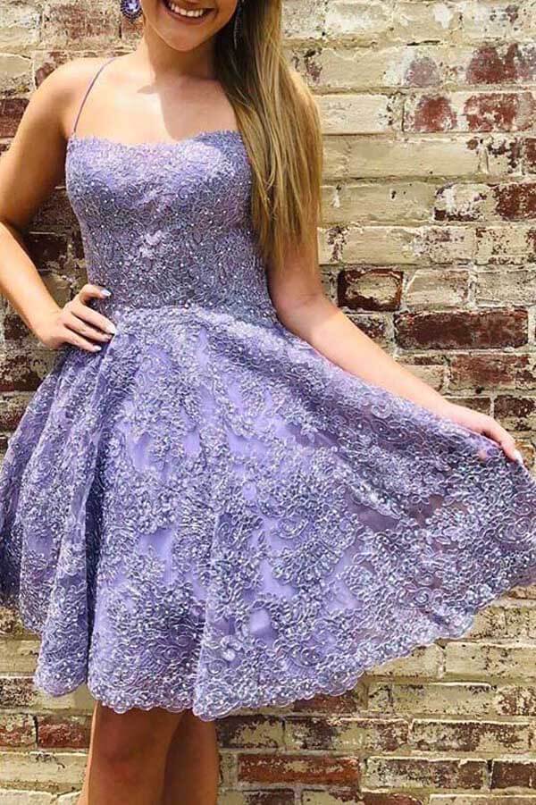 Vestidos Curtos de Regresso a Casa com Alças Finas, Corte em A, Renda Lilás e Contas