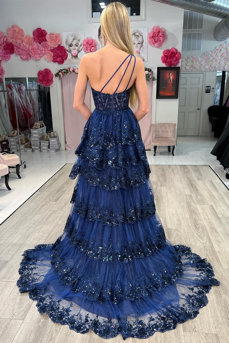 Etui-Linie One-Shoulder-Träger Stufenspitze Langes Ballkleid