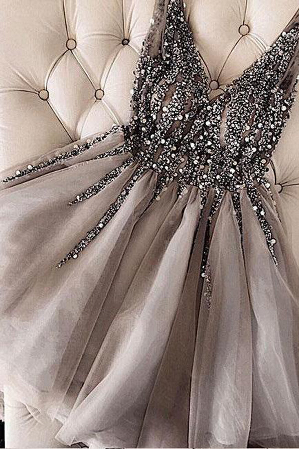 Charming Sequins Beaded V-neck Tulle Short Gray Homecoming Dresses
