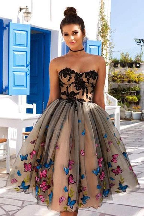 Robe courte de bal de promo avec dentelle papillon, robe de retour à la maison longueur genou