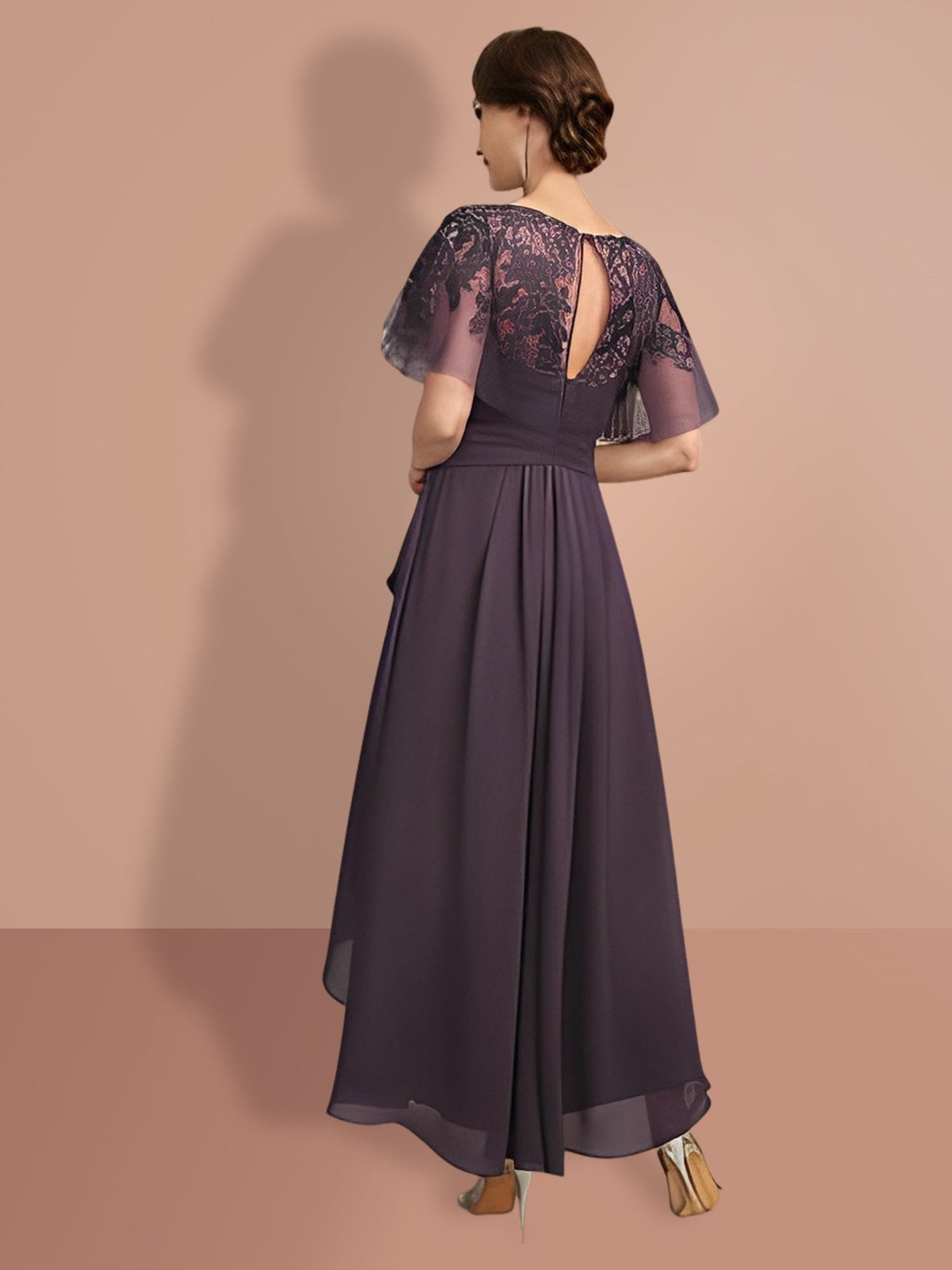 Vestido Princesa Mãe da Noiva Manga Curta A Line com Design Assimétrico