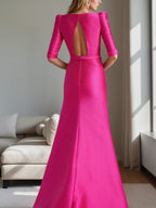 Vestido de princesa para mãe da noiva com decote redondo e meia manga e cinto laço