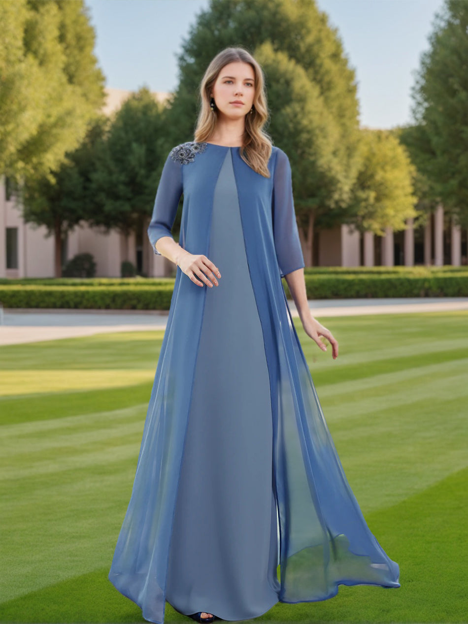 Vestido até ao chão para mãe da noiva com decote joia e capa de chiffon