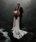 Vestido de Noiva Boémio Roycebridal com Renda, Bolinhas e Mangas