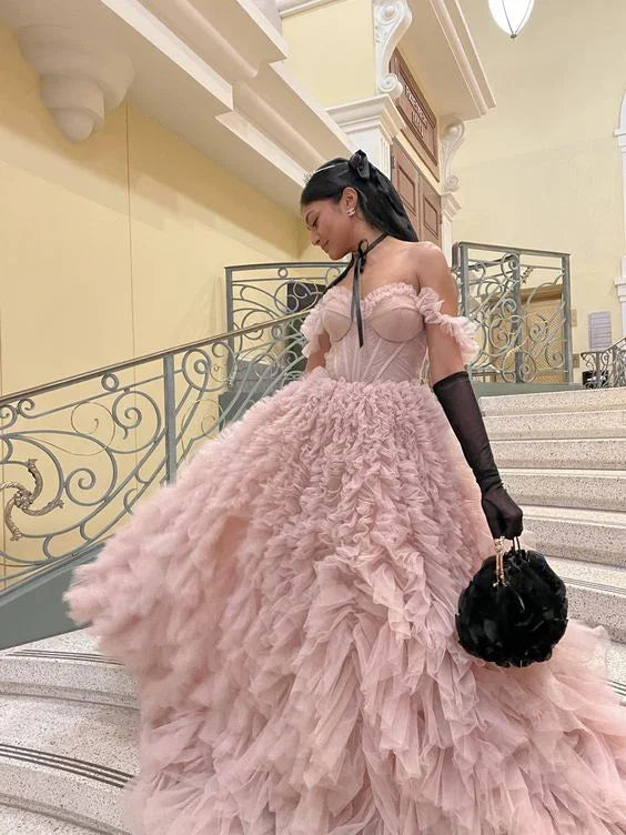 Vestido de baile de tule com coração Vestidos de noite rosa sujo Arábia Saudita Vestido longo com folhos para baile de finalistas para mulheres Y4661