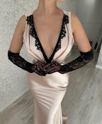 Vestido de sirena con escote en V, sin mangas, con encaje