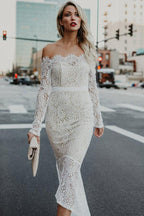 Robe de mariée sirène à épaules dénudées, ourlet asymétrique en dentelle avec manches longues