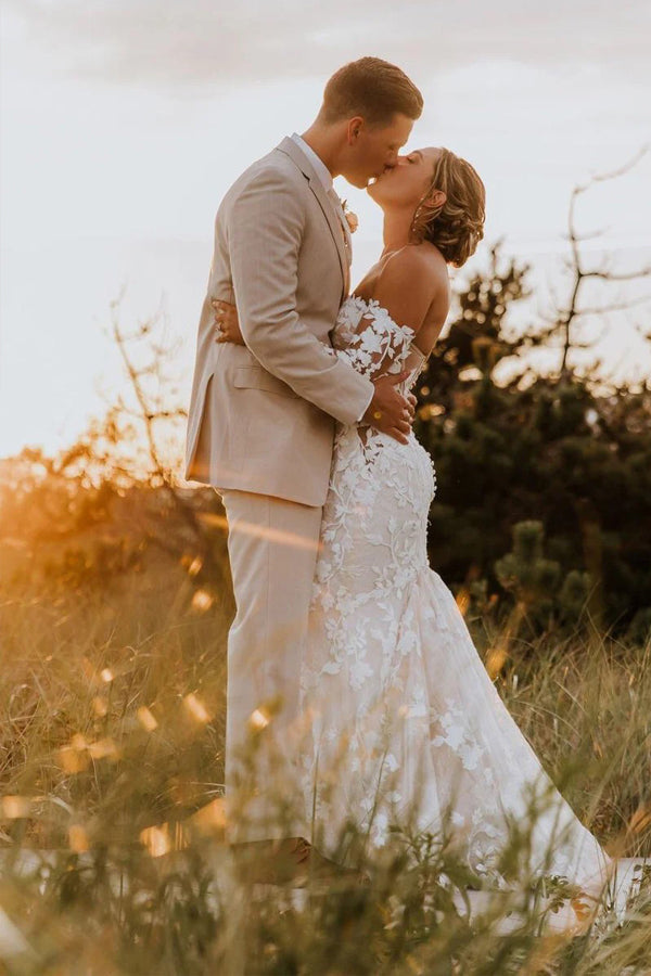Vestido de novia de manga larga con apliques de tul y escote corazón de sirena