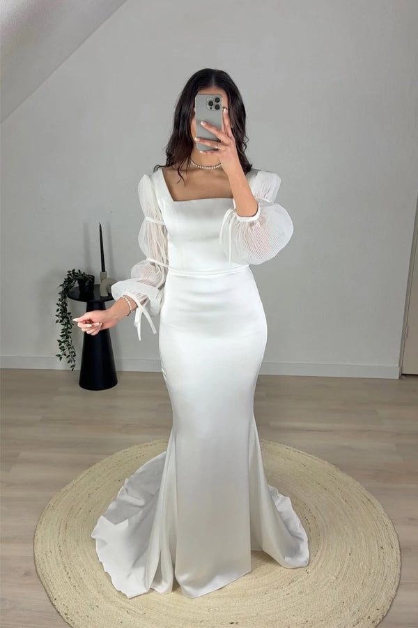 Vestido de novia blanco de sirena con escote cuadrado y mangas largas