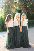 Top in pizzo avorio modesto con tulle verde foresta, scollo rotondo, abito da damigella d'onore