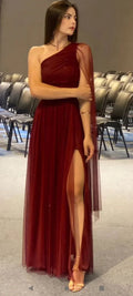 Vestido de noite elegante em tule borgonha com corte em A e racha Y7159