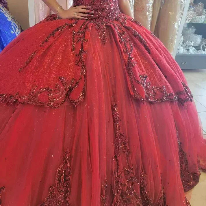 Vestidos Vermelhos Novos para Quinceanera com Lantejoulas, Bordados e Apliques, Decote Coração, Vestidos Formais para Festa, Princesa, Vestidos de Baile Y4257