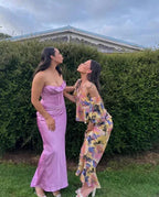 Vestido de Festa e Baile em Cetim Lavanda com Alças Finas Simples Modelo Tubinho Y8094
