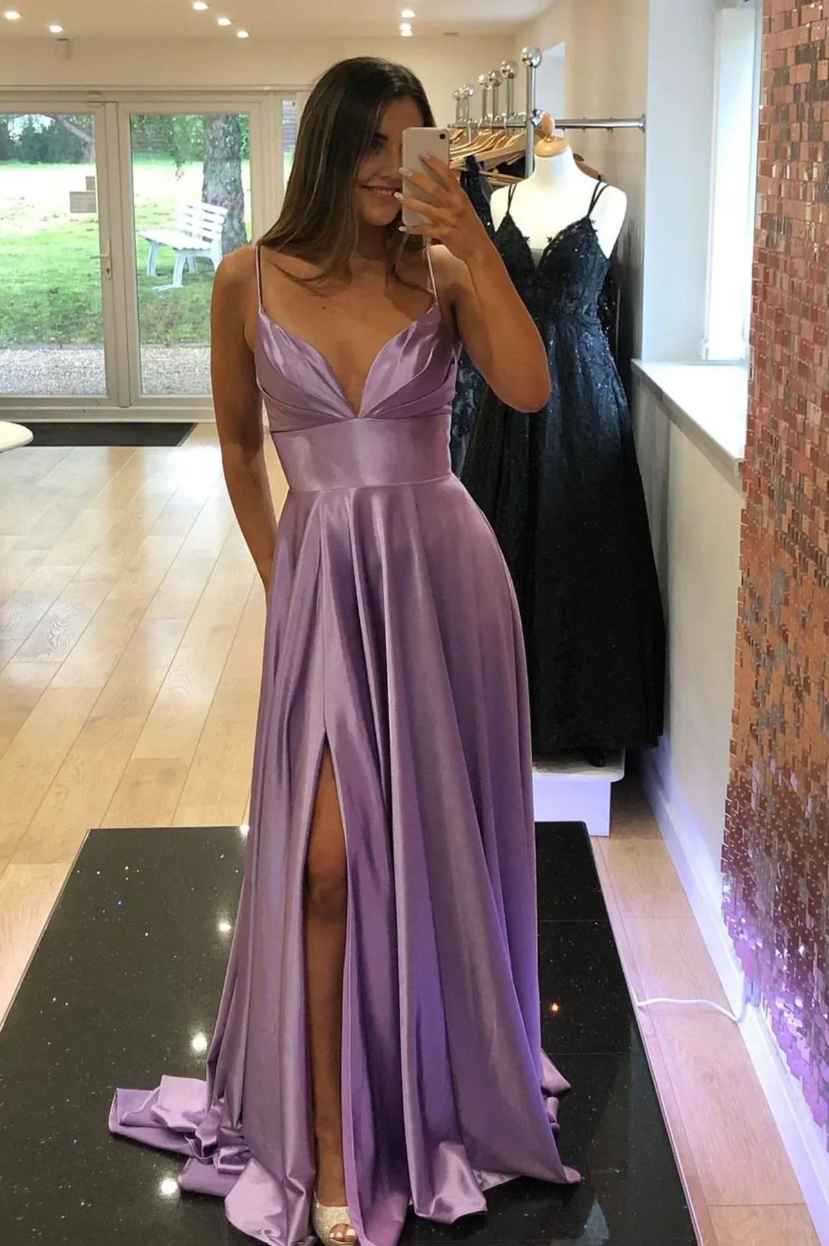 Robe de bal longue en satin violet à col en V, simple, coupe droite, robe de soirée Y927