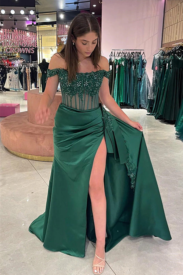 Vestido longo de baile com ombros descobertos, corte sereia, floral e fenda