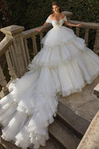 Schulterfreies weißes Tüll-Rüschen-Luxus-Brautkleid
