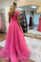 Vestidos de baile em tule rosa choque com ombros descobertos e flores 3D