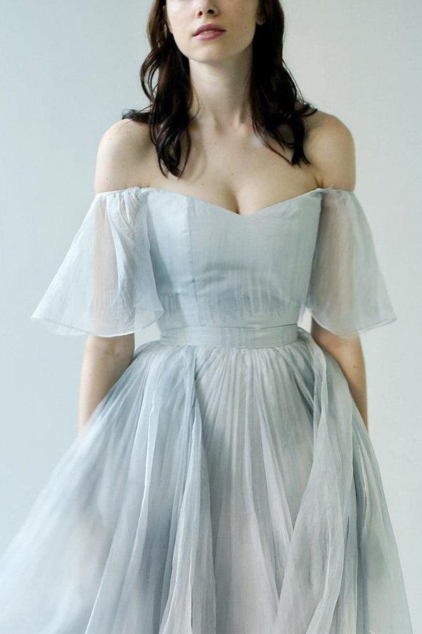 Vestidos de novia largos con hombros descubiertos y diseño único, los más populares.