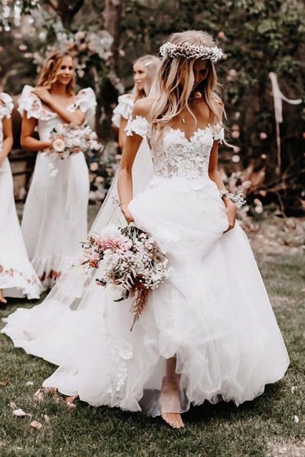 Vestido de Noiva Branco de Tule com Aplicações e Decote Ombro a Ombro em Estilo Balão