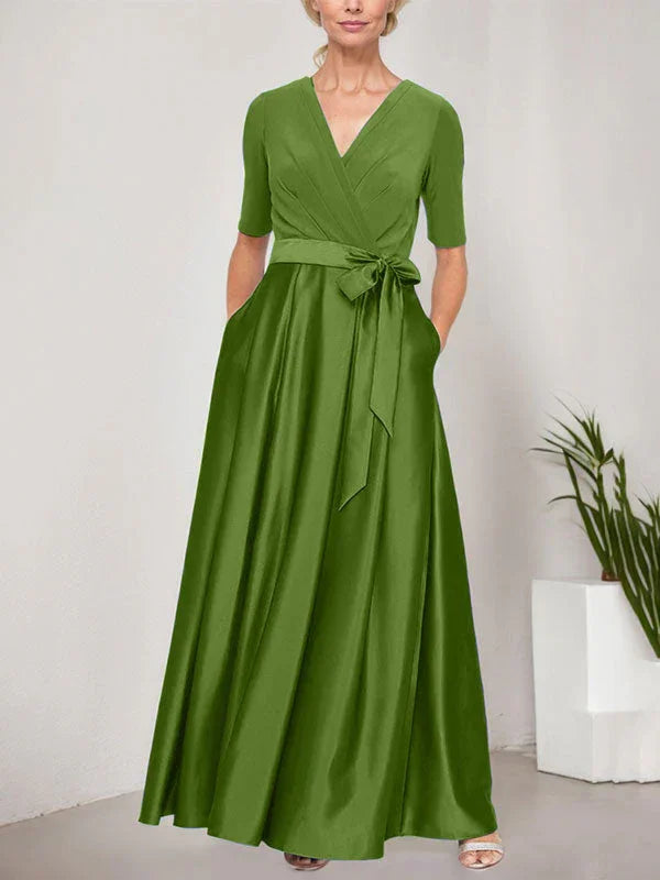 Vestido de baile con escote cruzado, falda completa de satén y cuerpo de jersey