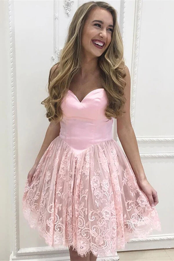 Abiti rosa a linea ad A con scollo a cuore senza spalline per serate di gala con applicazioni in pizzo