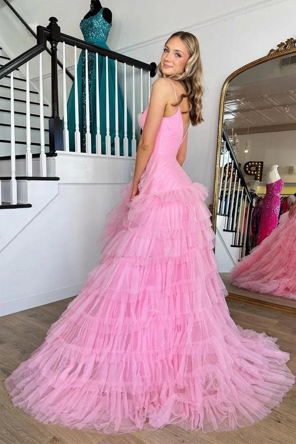 Vestido longo cor-de-rosa para baile com decote em V, cintura império e folhos em camadas