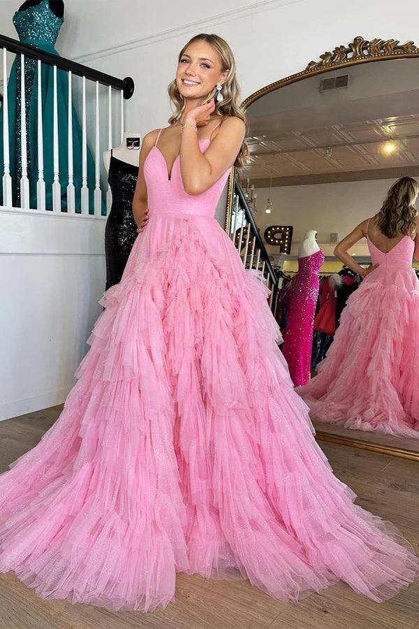 Vestido longo cor-de-rosa para baile com decote em V, cintura império e folhos em camadas