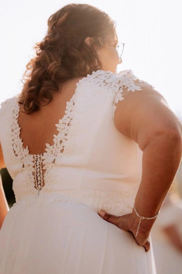 Plus Size White A Line Wedding Dress Scoop Neck Lace Cap Sleeves Boho Chiffon