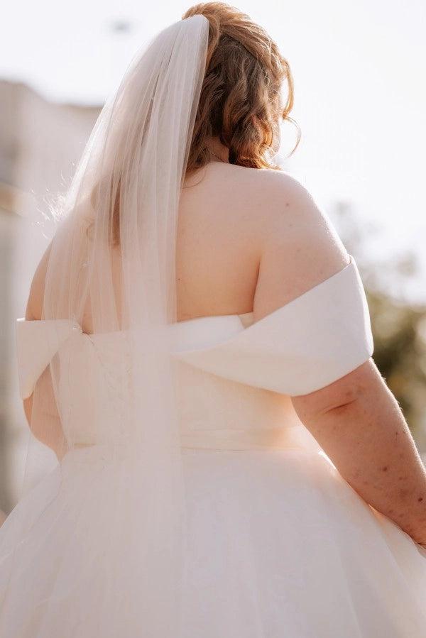 Plus Size White Ball Gown Wedding Dress Off Shoulder Deep V Neck Satin Corset Crystal Belt Tulle Princess Bridal Gown