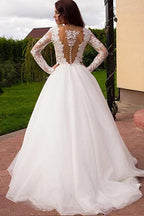 Vestidos de Noiva Princesa em Linha A com Decote em V, Tule Marfim e Mangas Compridas