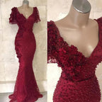 Robe de soirée fourreau à encolure en V avec pétales perlées Y956