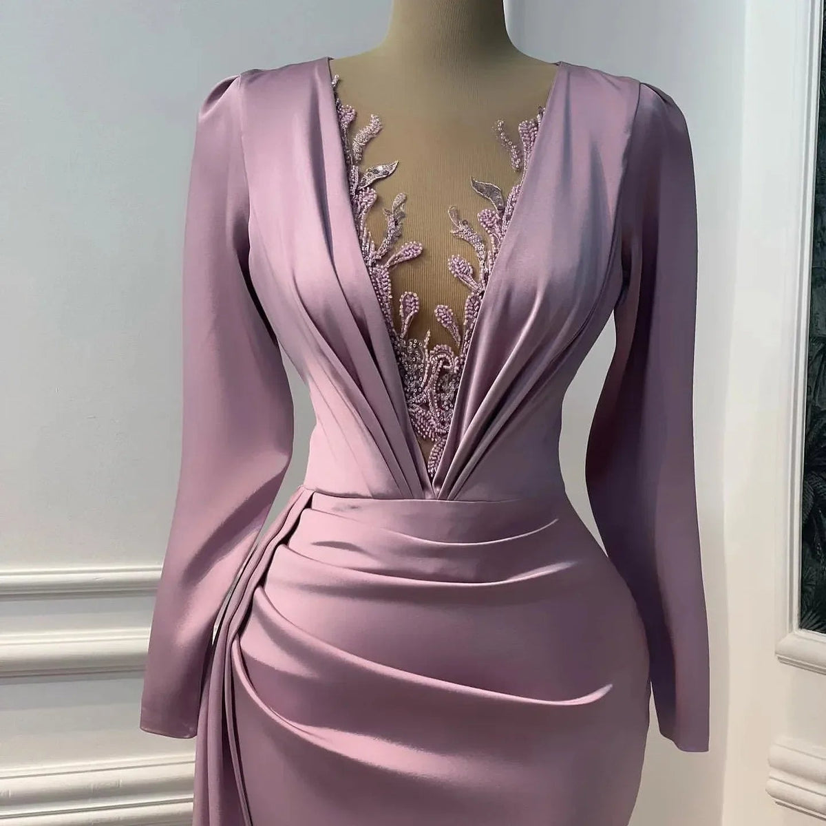 فستان سهرة بنفسجي قديم بأكمام طويلة وياقة على شكل حرف V بتصميم حورية البحر بطول الأرض Y6647