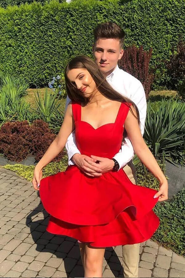 Robes de bal de fin d'année en satin rouge, ligne A, décolleté cœur, dos nu avec bretelles