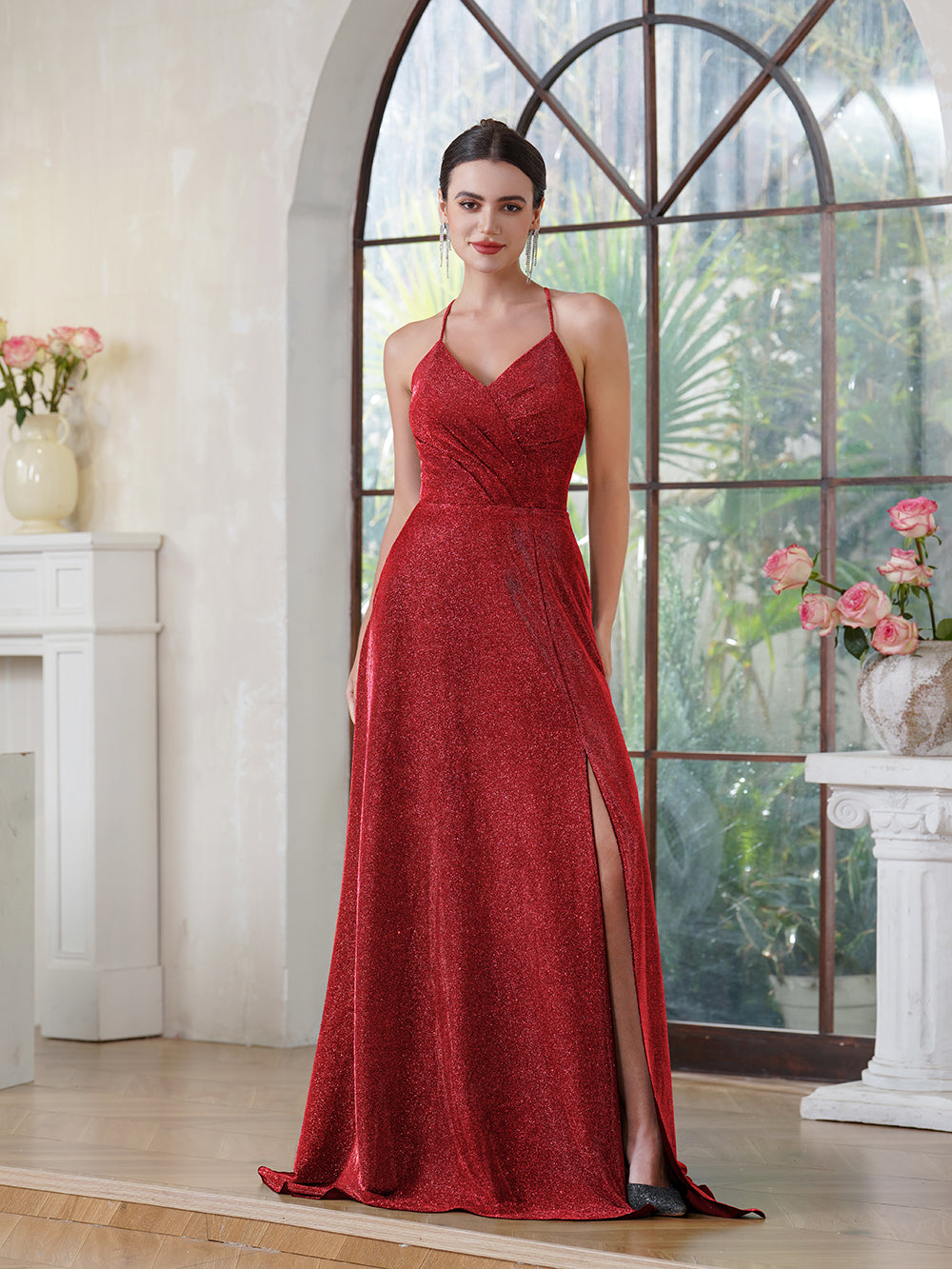 Vestido de Festa Elegante Longo em Linha A com Decote em V, Alças ao Pescoço, Seda Brilhante, Fenda Lateral e Bolso
