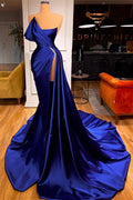 Vestido de Baile de Cetim Azul Real Longo com Cauda de Sereia e Um Ombro Só com Fenda