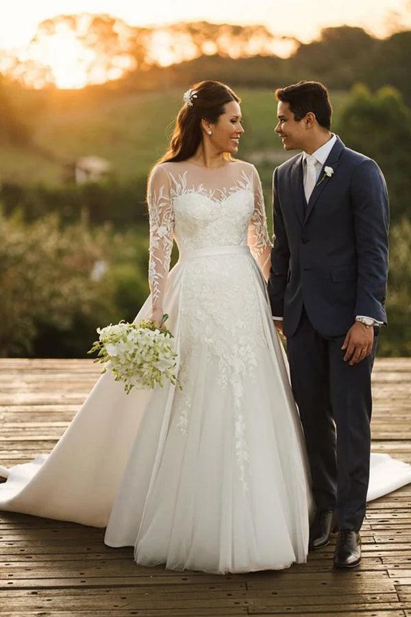 Robe de mariée en tulle à manches longues en dentelle rustique avec satin amovible
