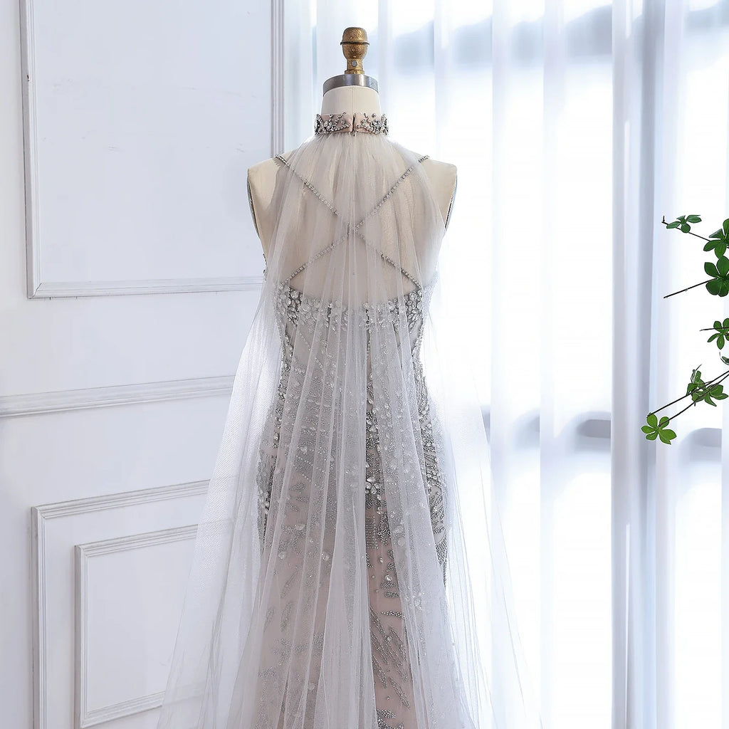 Robe de soirée de luxe grise perlée avec cape pour bal de promo LA73342
