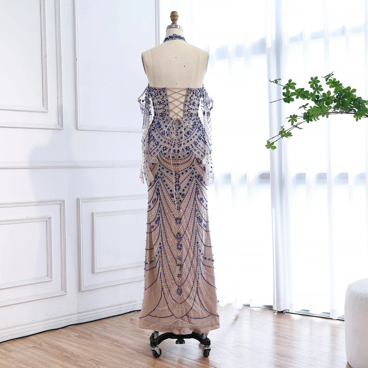 Robe de soirée luxueuse bleu Kosovo avec gants LA72760C