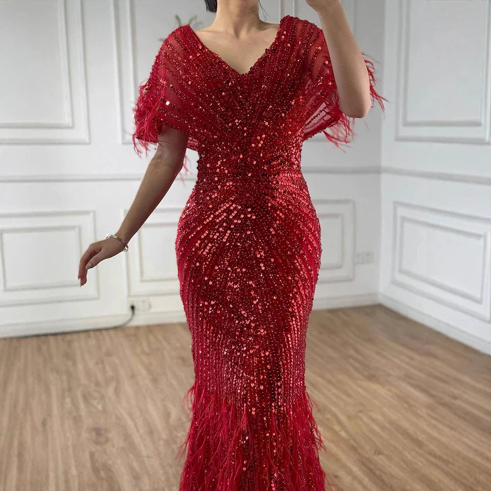 Abito da sera lusso sirena rosso arabo con piume e perline LA71323A