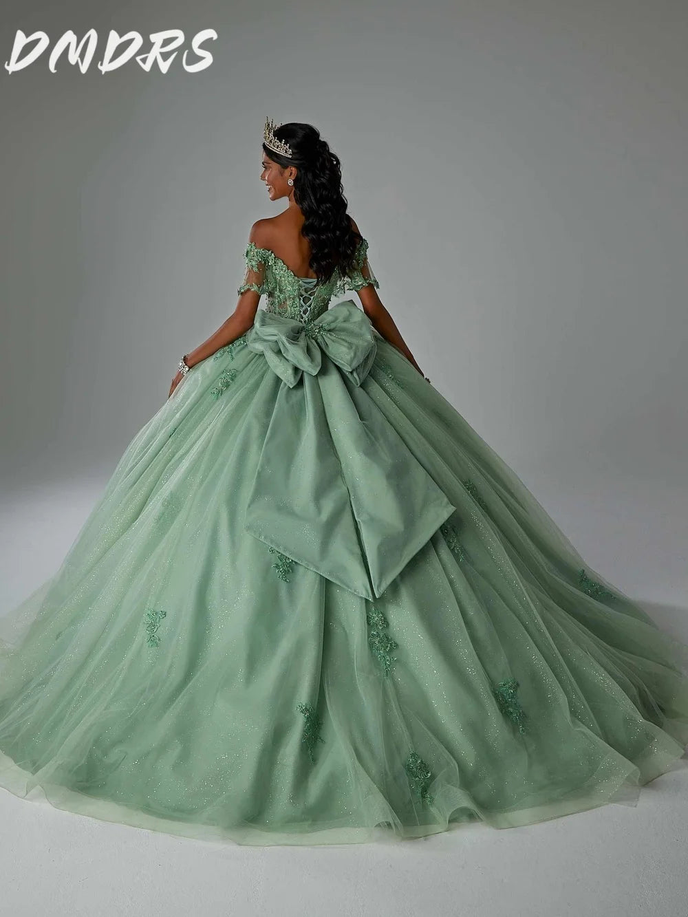 Classic Sweetheart Neck Quinceanera Dress 2025 Elegant Party Dress Sparkling Applique Sweetheart Ball Gown Sweet 16 Part