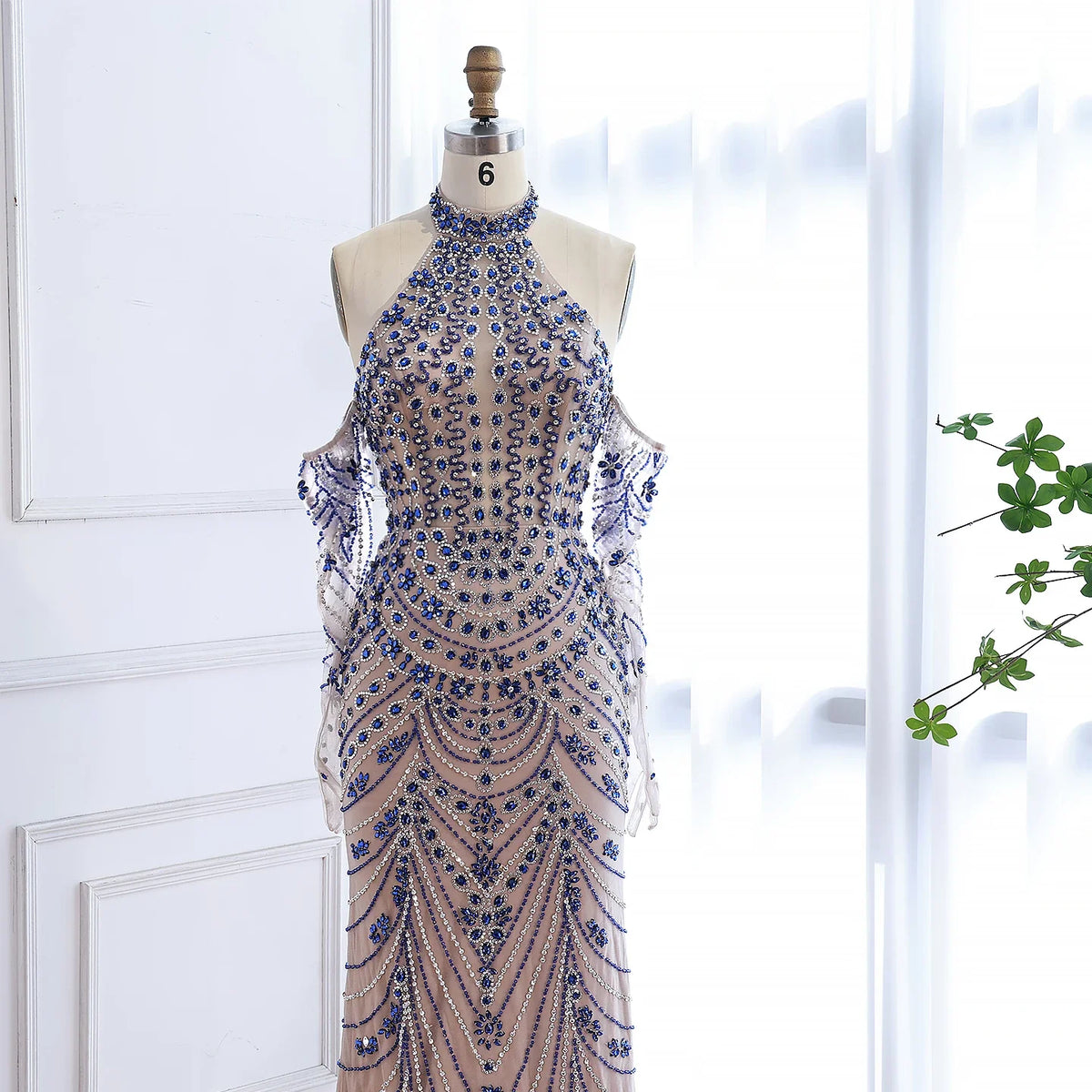 Robe de soirée luxueuse bleu Kosovo avec gants LA72760C
