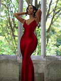 Nibber Rotes Glänzendes Maxikleid mit Spaghettiträgern für Damen Einfarbig Sexy Rückenfrei mit Raffung und Ausschnitt Figurformendes Kleid Damen Hipster Straßenkleidung