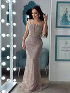 Robe de soirée de luxe en perles couleur nude avec traîne en tulle LA72189A