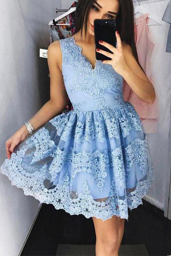 Abito semplice blu con scollo a V, applicazioni di pizzo floreale, abito per festa di ritorno a casa, abito da festa