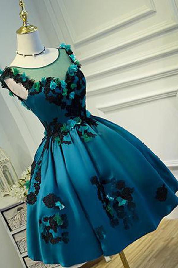 Robe de soirée verte satinée foncée à appliques anciennes transparentes pour retour à la maison