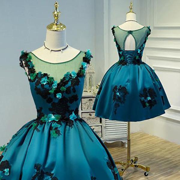 Robe de soirée verte satinée foncée à appliques anciennes transparentes pour retour à la maison
