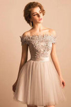 Robe courte de bal en tulle à épaules dénudées, robes de retour à la maison à encolure dégagée avec appliques