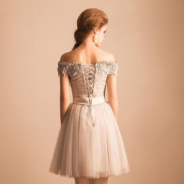 Robe courte de bal en tulle à épaules dénudées, robes de retour à la maison à encolure dégagée avec appliques