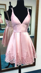 Vestido Vermelho em Linha A com Decote Profundo em V de Cetim para Festa de Regresso a Casa, Vestidos Curtos de Baile, MH302