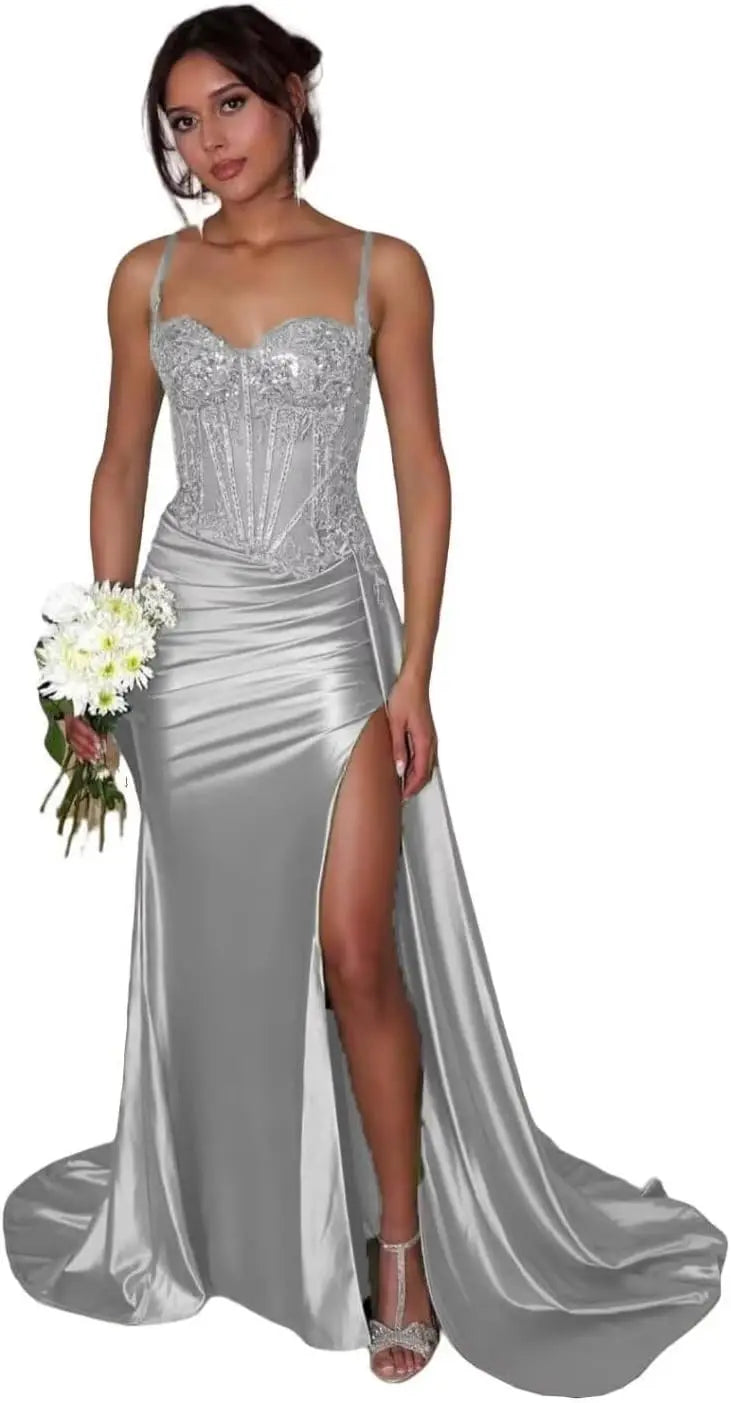 Vestido de fiesta sirena satinado verde salvia | Vestido de noche con corsé de encaje y cuentas, con abertura